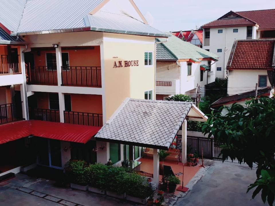 A.N. House Hotel Chiang Mai Buitenkant foto
