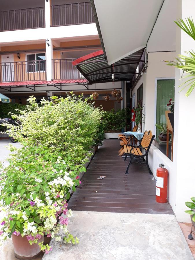 A.N. House Hotel Chiang Mai Buitenkant foto