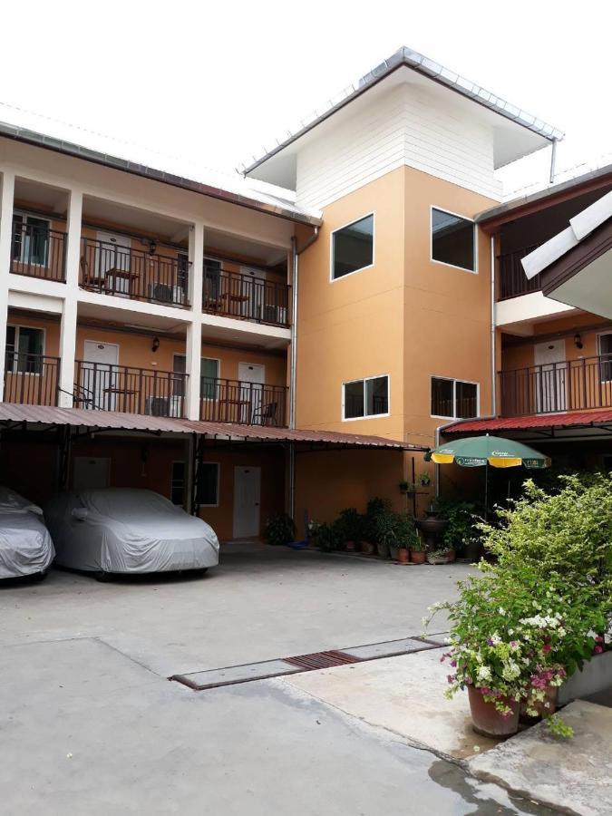 A.N. House Hotel Chiang Mai Buitenkant foto